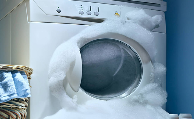 5 Nguyên nhân và cách khắc phục máy giặt bị chảy nước dưới gầm